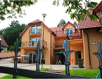 kafelki villa nad potokiem