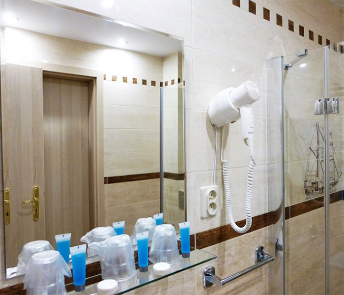 4 - Pokój trzyosobowy Premium